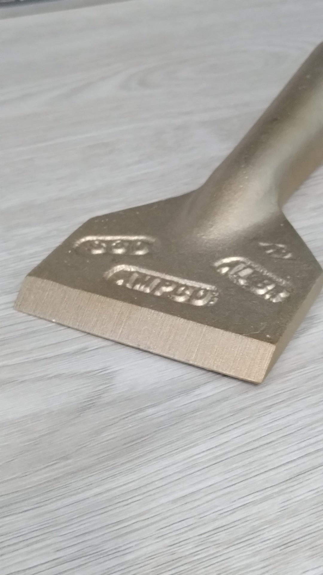 AMPCO S-30 (S30) ESPATULA DE BRONCE SCRAPER 3