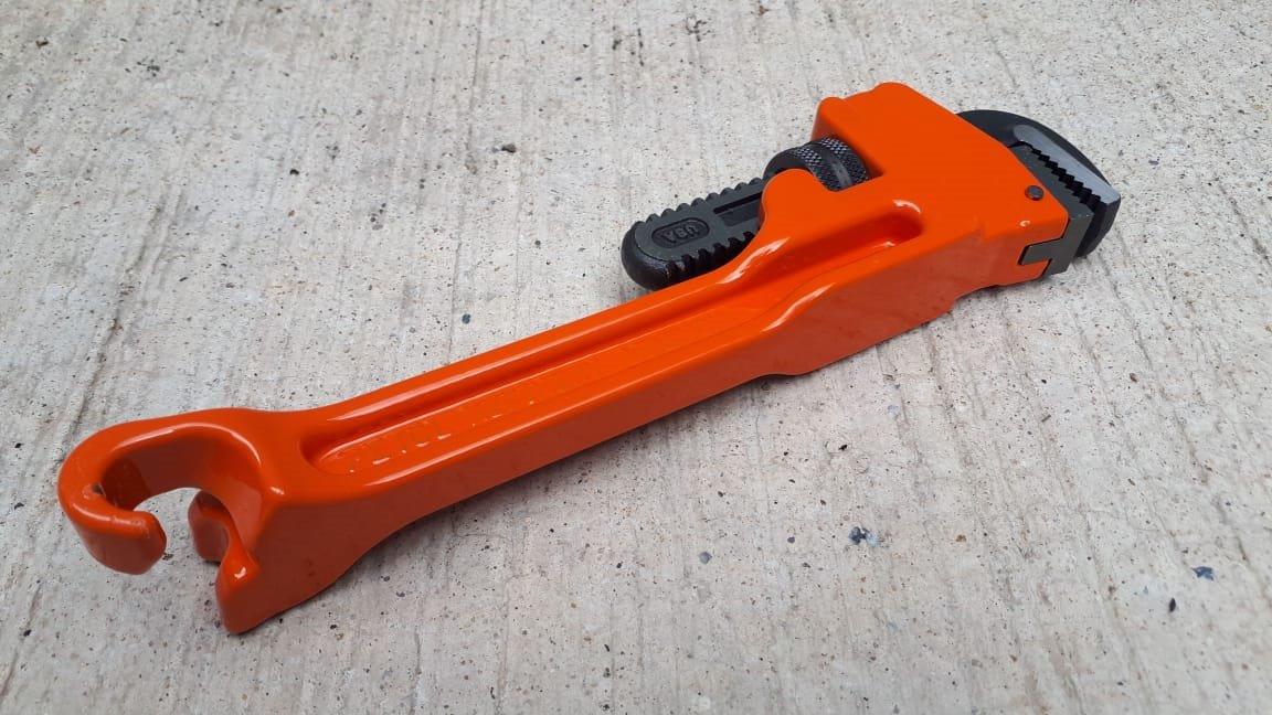 GEARENCH TITAN REFINERY WRENCH LLAVE DE REFINERIA